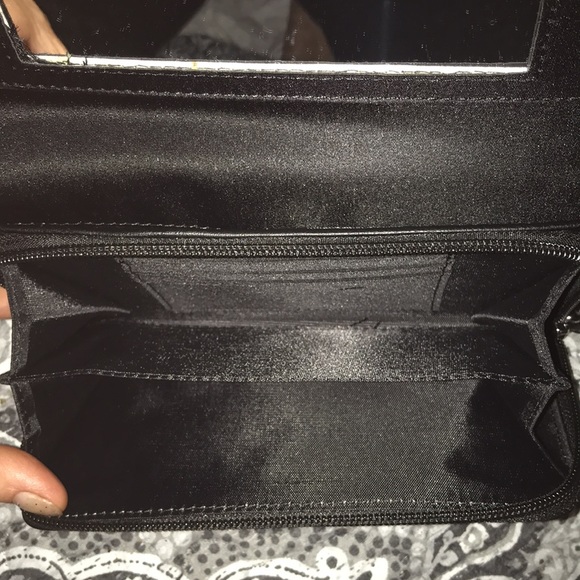 NWT Nautica wristlet wallet! - Picture 3 of 6
